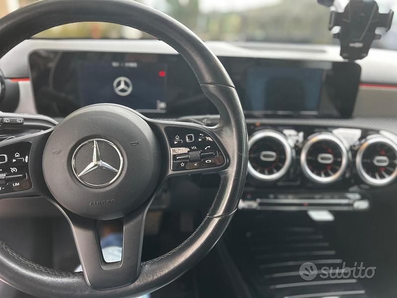 Usata Mercedes A180 2019 Nero Berlina
