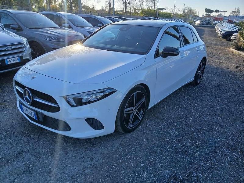 Usata Mercedes A180 Premium 116 CV (85 kW) 2018 Bianco Berlina