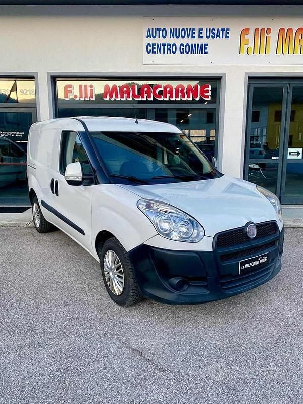 Usata Fiat Doblò 90 CV (66 kW) 2010 Bianco(met.) Monovolume