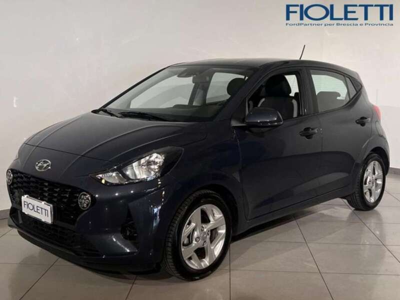 Grigio scuro Usata 2023 Hyundai i10 Due volumi | 12.450 € (Buon prezzo) - Immagine 1/4