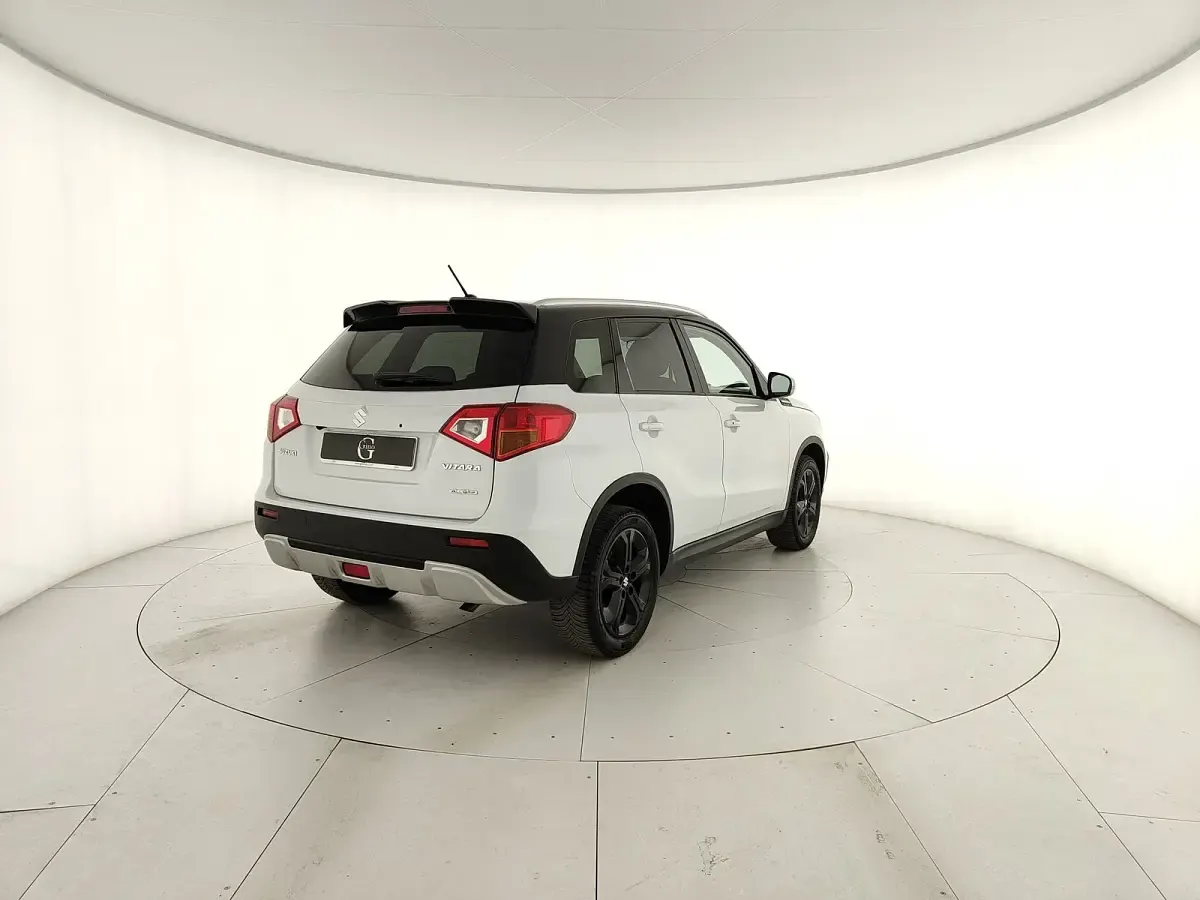 Usata Suzuki Vitara 140 CV (102 kW) 2017 Bianco SUV