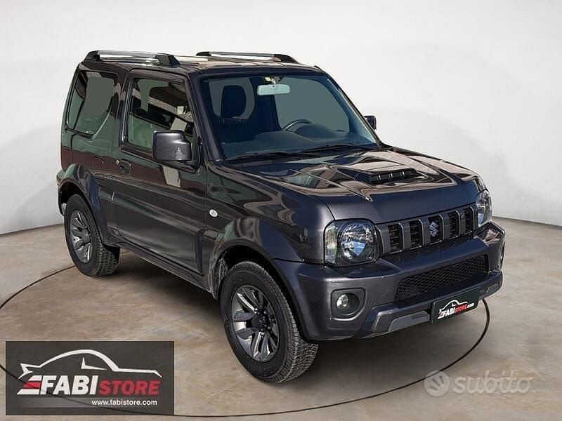 Usata Suzuki Jimny 86 CV (63 kW) 2017 Grigio SUV