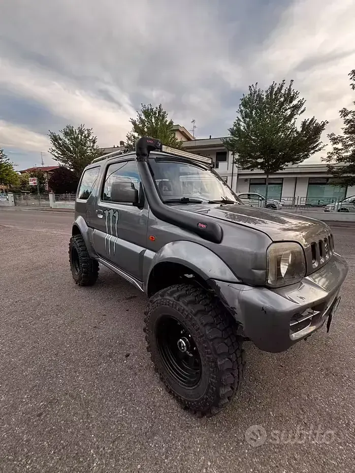 Usata Suzuki Jimny 82 CV (60 kW) 2007 SUV