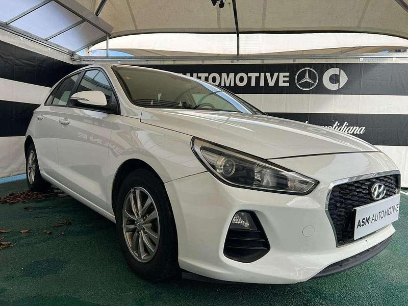 Usata Hyundai i30 Comfort 110 CV (80 kW) 2018 Bianco Station wagon