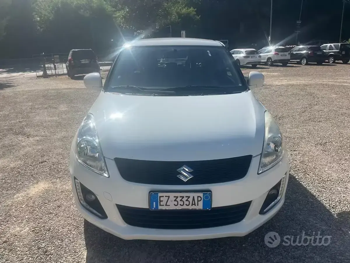 Usata Suzuki Swift Cool 75 CV (55 kW) 2015 Bianco Utilitaria