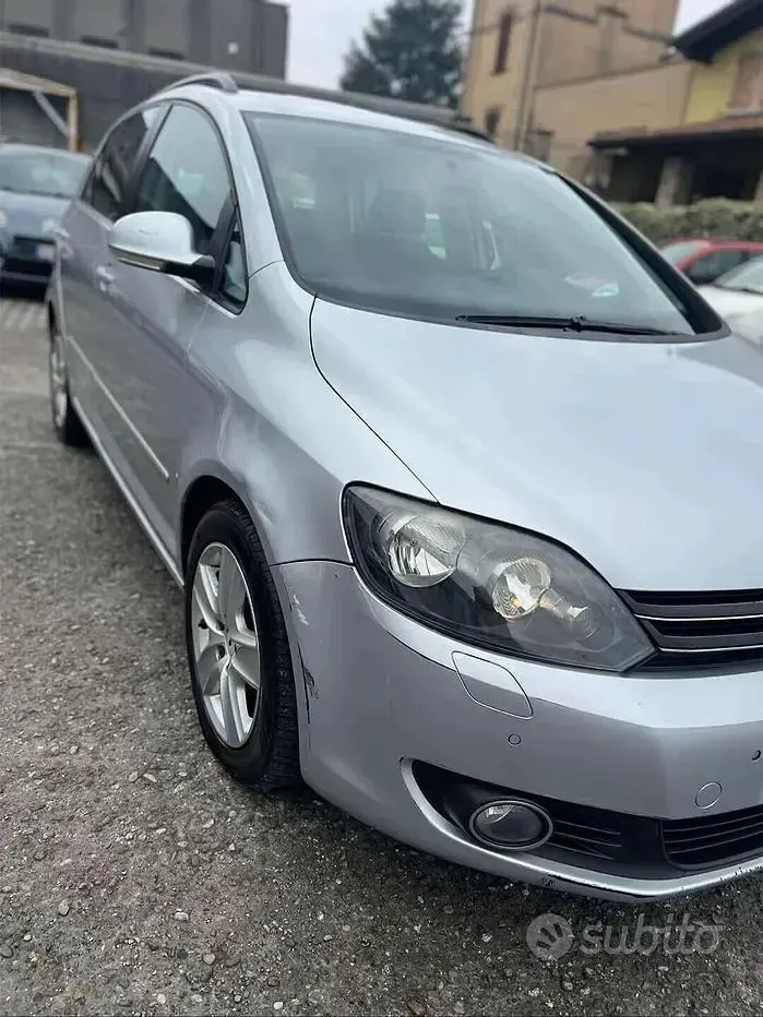 Usata VW Golf Plus Cross Comfortline 110 CV (80 kW) 2009 Grigio Berlina