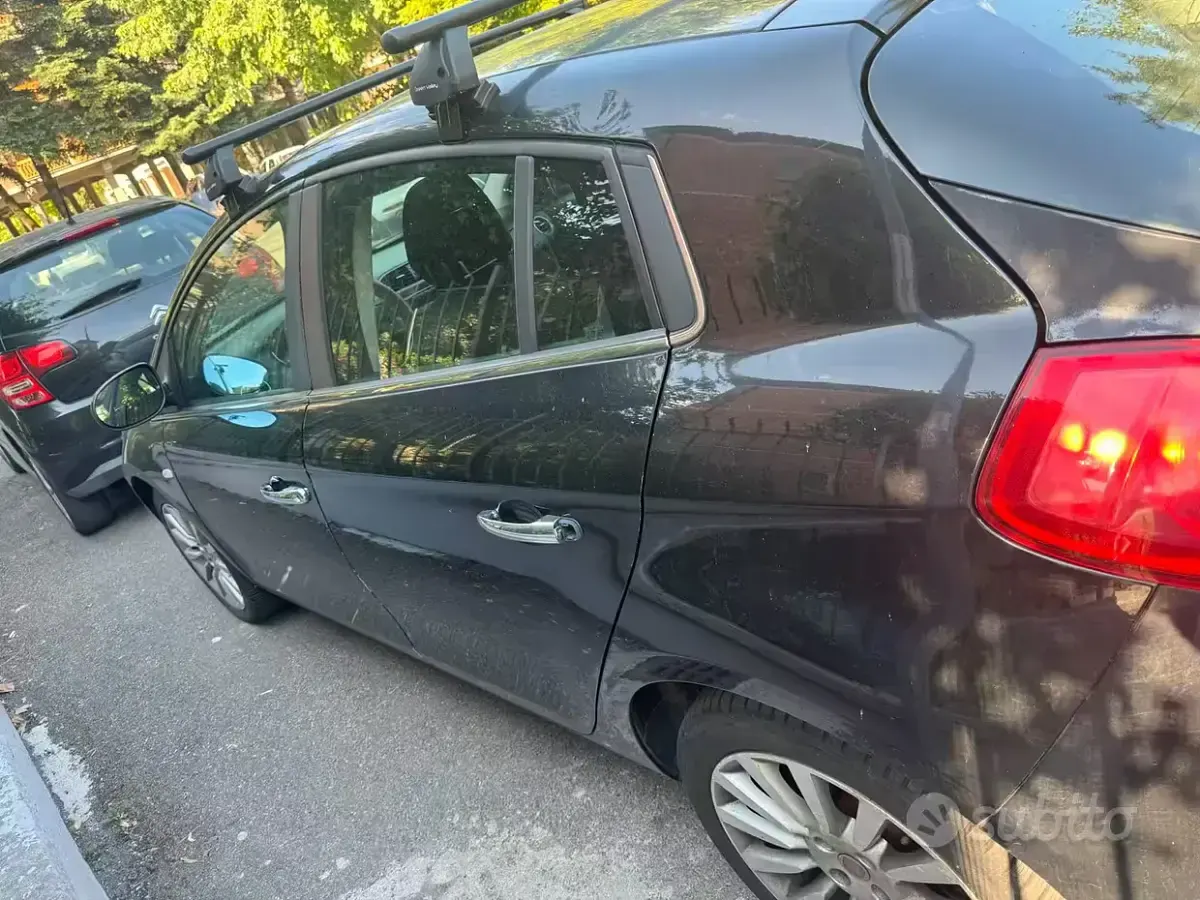 Usata Fiat Bravo 105 CV (77 kW) 2009 Nero Utilitaria