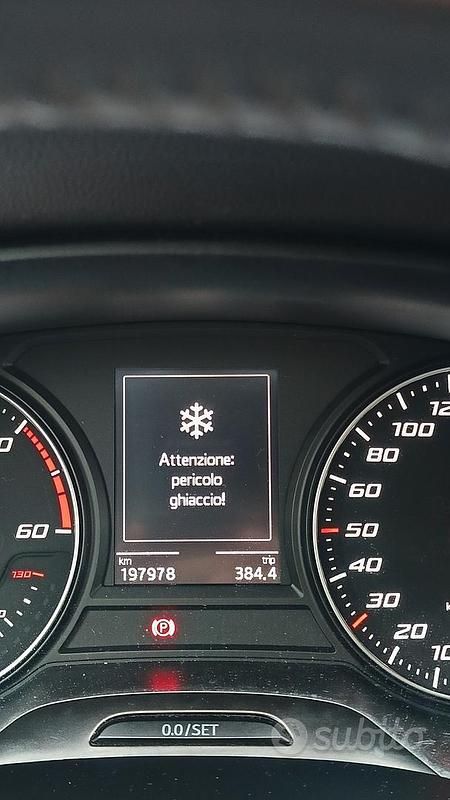 Usata Seat Leon 105 CV (77 kW) 2015 Marrone Station wagon