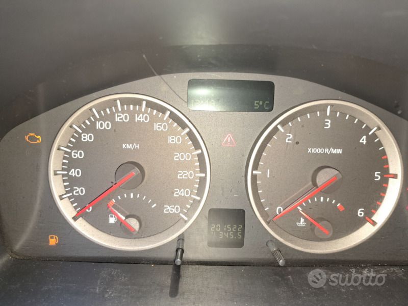 Blu Usata 2005 Volvo V50 Station wagon | 2000 € (Ottimo prezzo) - Immagine 1/4