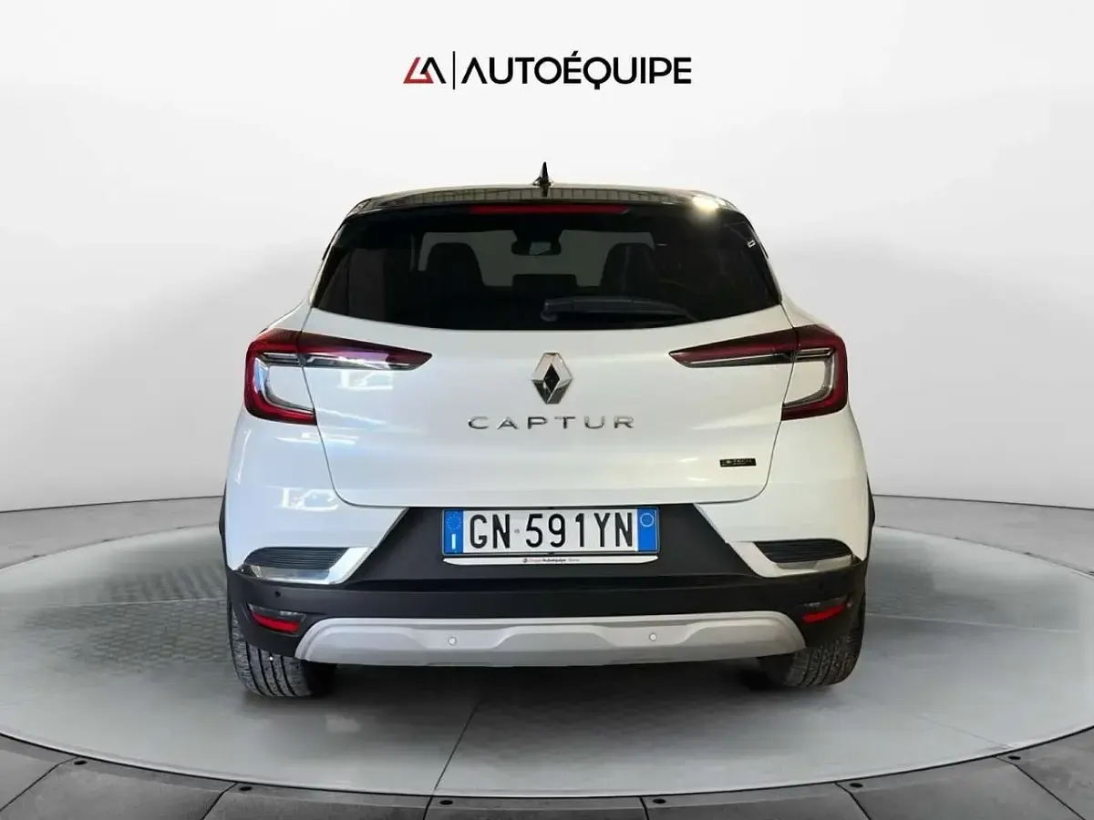 Usata Renault Captur Techno 143 CV (105 kW) 2023 Bianco SUV