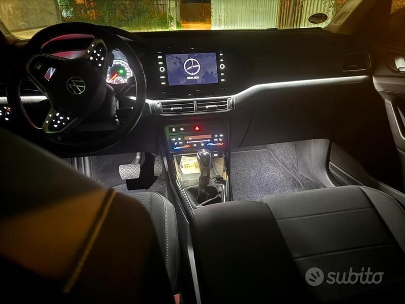 Usata 2022 VW T-Cross R-line SUV | 18.900 € (Super prezzo) - Immagine 1/4