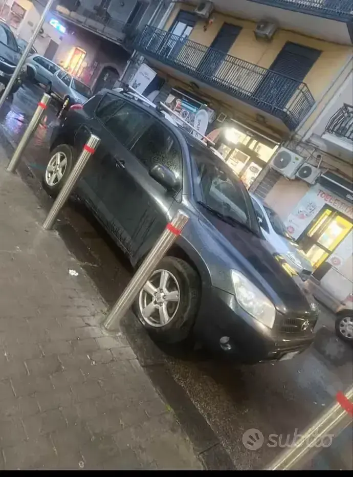 Usata Toyota RAV4 136 CV (100 kW) 2007 SUV