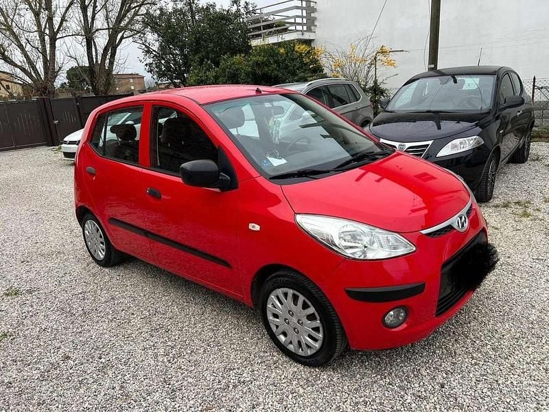 Usata Hyundai i10 Active 64 CV (47 kW) 2009 Rosso Utilitaria