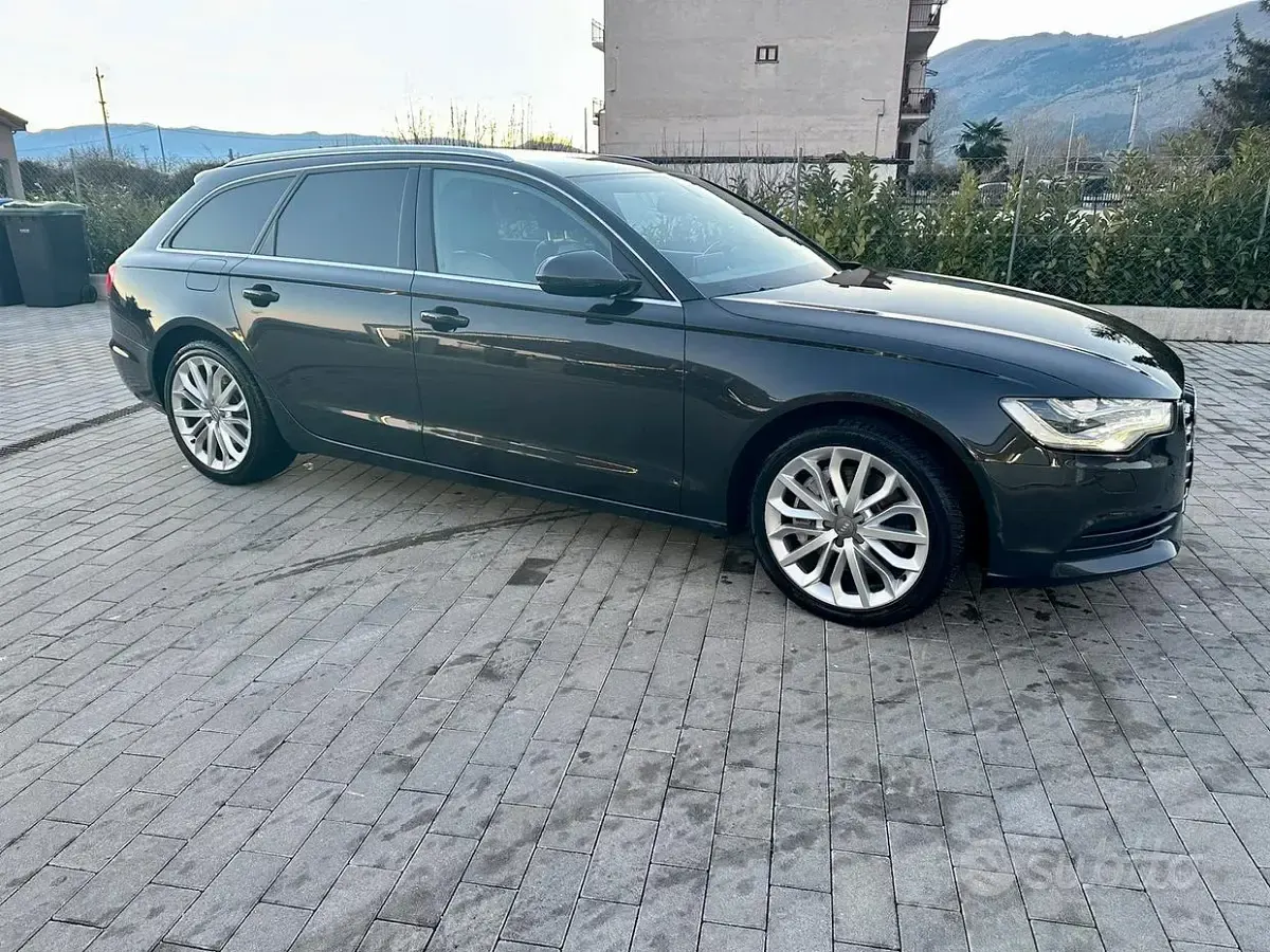 Usata Audi A6 Comfort 239 CV (175 kW) 2012 Station wagon