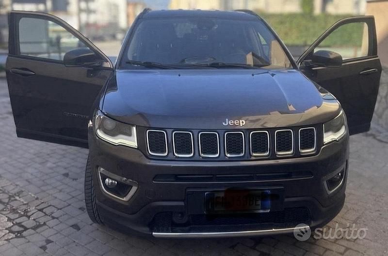 Usata Jeep Compass 2017 Grigio SUV