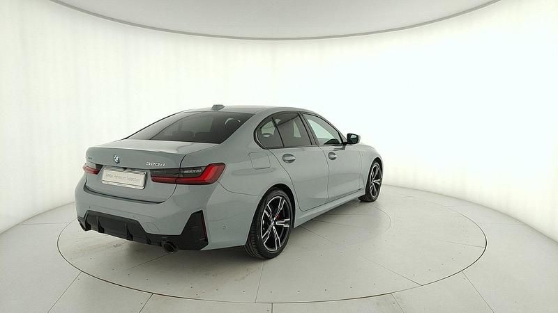 Usata BMW 320e M Sport 190 CV (139 kW) 2025 Grigio Berlina