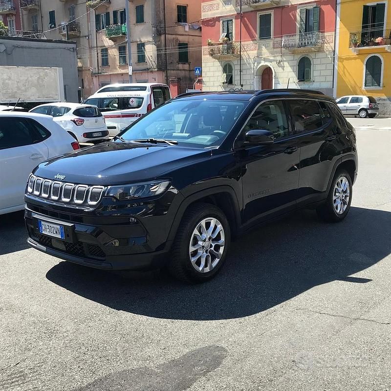 Occasion Jeep Compass Longitude 131 ch (96 kW) 2022 Noir SUV
