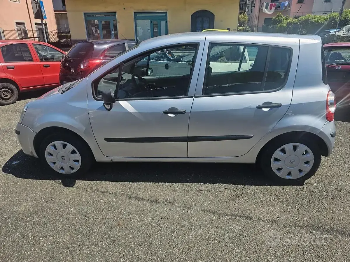 Usata Renault Modus 2007 Grigio Monovolume