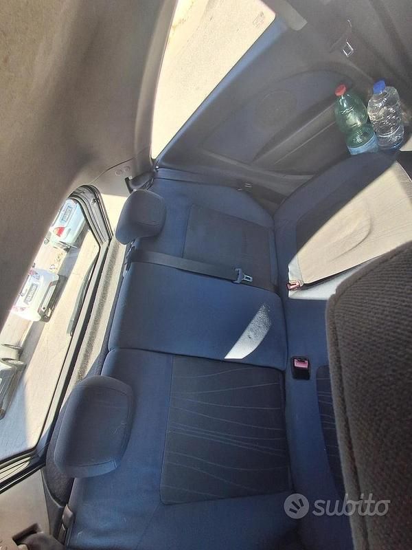 Usata Opel Corsa 75 CV (55 kW) 2006 Utilitaria