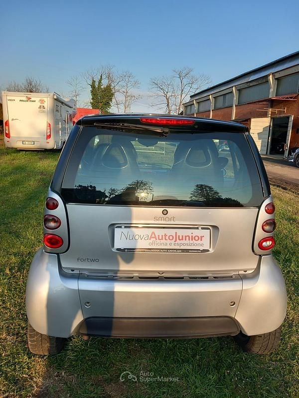 Usata Smart ForTwo Coupé 61 CV (44 kW) 2005 Argento Coupé