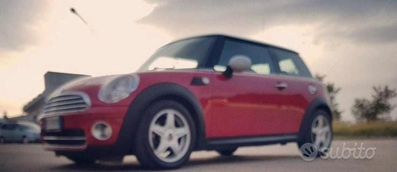 Rosso Usata 2008 Mini Cooper D Due volumi | 4500 € - Immagine 1/3