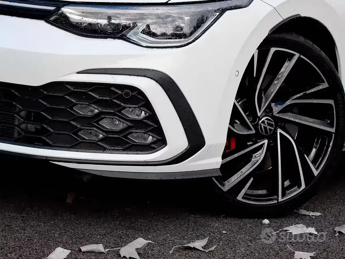 Usata VW Golf VIII GTI 245 CV (180 kW) 2022 Bianco Berlina