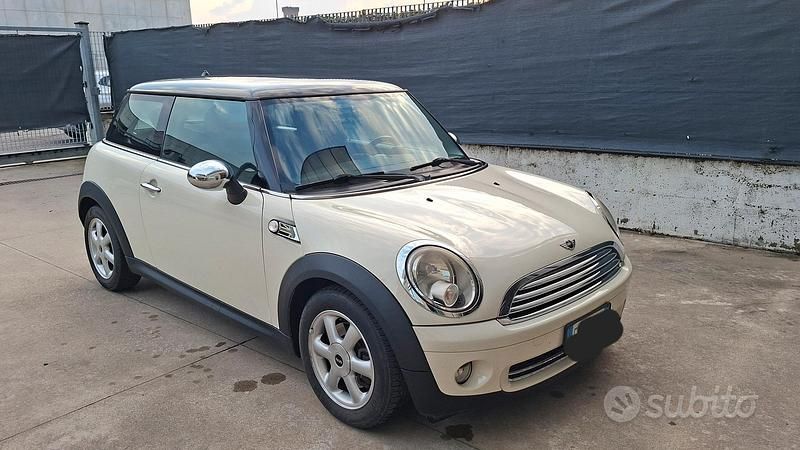 Usata Mini ONE 75 CV (55 kW) 2010 Utilitaria