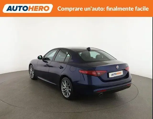 Begagnad Alfa Romeo Giulia Super 160 HK (117 kW) 2019 Blå Sedan