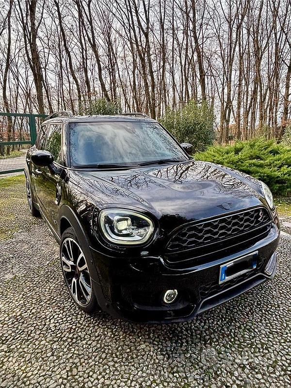 Nero Usata 2021 Mini John Cooper Works Countryman SUV | 27.000 € (Buon prezzo) - Immagine 1/4
