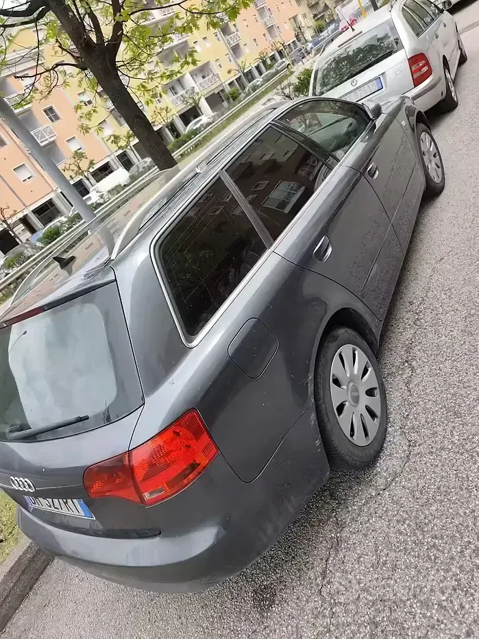 Usata Audi A4 116 CV (85 kW) 2007 Grigio Station wagon