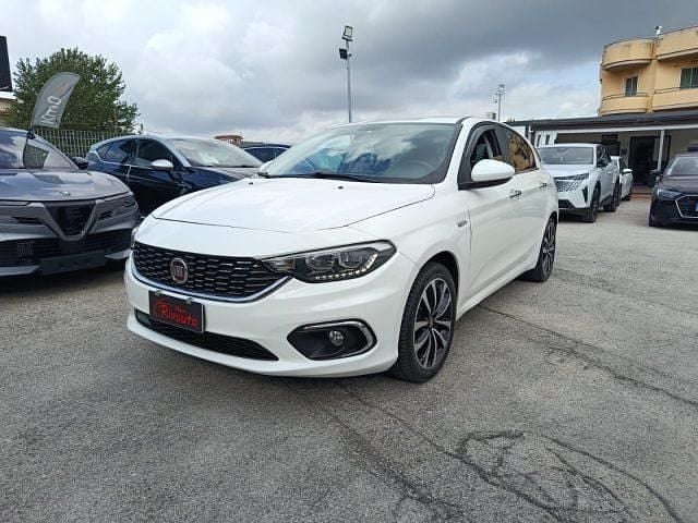 Bianco Usata 2020 Fiat Tipo Lounge Tre volumi | 9900 € (Cara) - Immagine 1/4