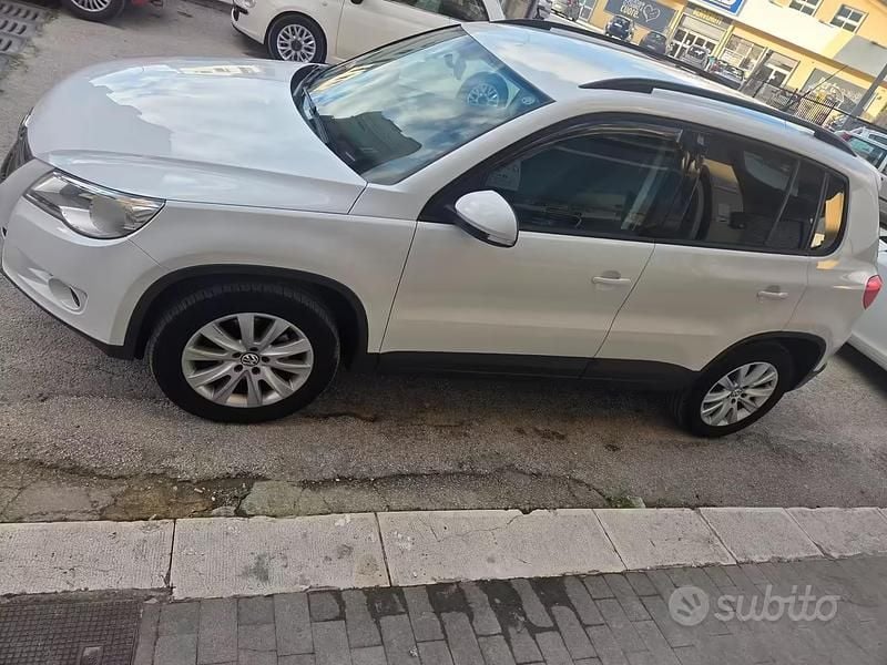 Usata VW Tiguan 140 CV (102 kW) 2010 Bianco SUV