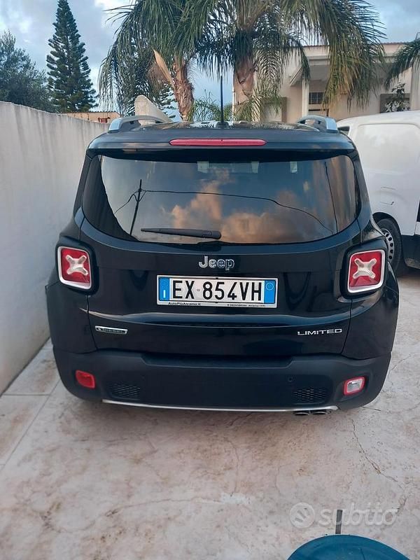 Usata Jeep Renegade Limited 120 CV (88 kW) 2015 Nero SUV