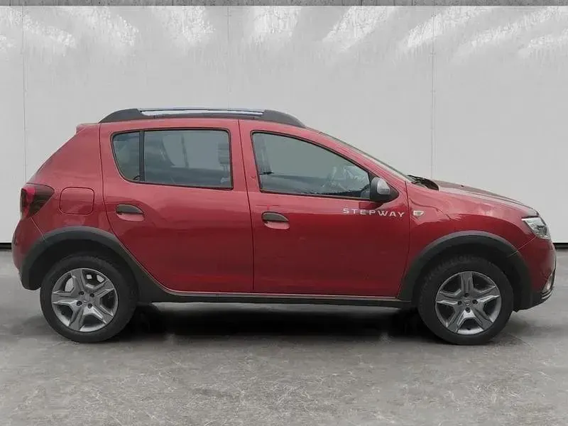 Usata Dacia Sandero Stepway 89 CV (65 kW) 2018 Rosso Berlina