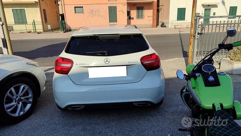 Begagnad Mercedes A200 Premium 136 HK (100 kW) 2016 Vit Sedan