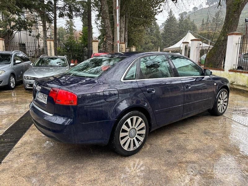 Usata Audi A4 116 CV (85 kW) 2006 Blu Berlina