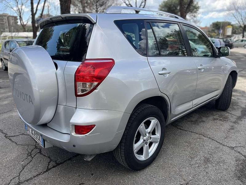 Usata Toyota RAV4 Luxury 177 CV (130 kW) 2008 SUV