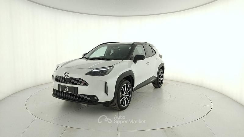 Usata Toyota Yaris Hybrid Sport 92 CV (67 kW) 2023 Bianco Pick-up