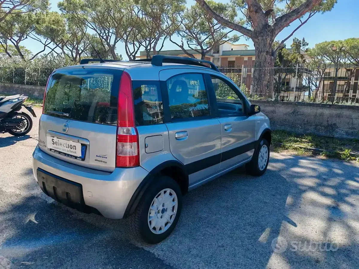 Usata Fiat Panda 4x4 Climbing 54 CV (39 kW) 2005 Grigio Utilitaria