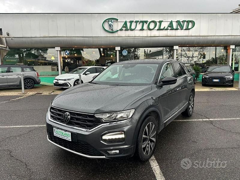 Usata VW T-Roc Style 110 CV (80 kW) 2021 Grigio metallizzato SUV
