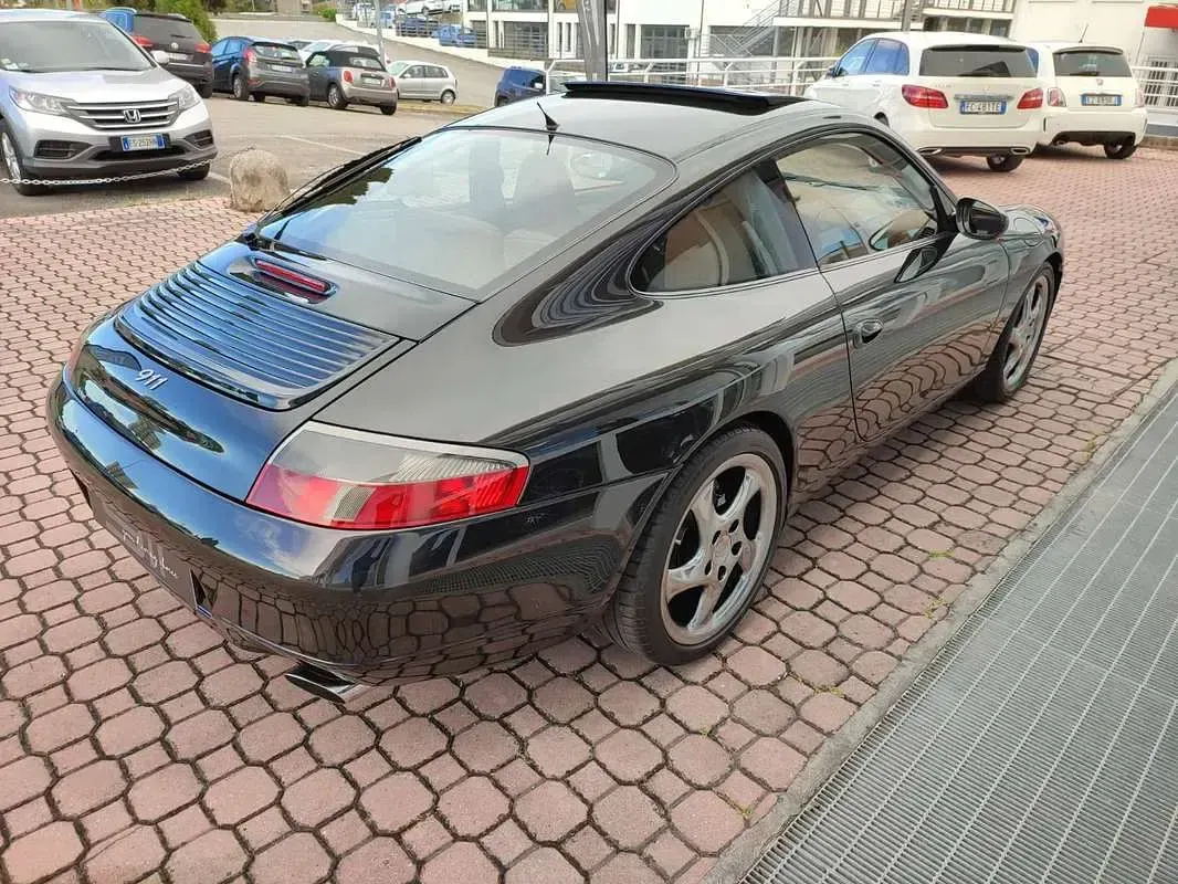 Usata Porsche 996 300 CV (220 kW) 2000 Nero Coupé