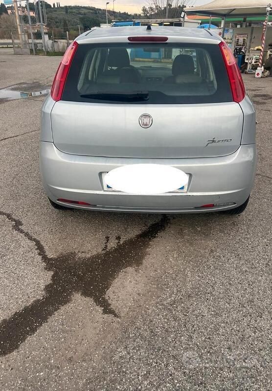 Usata Fiat Grande Punto 65 CV (47 kW) 2008 Grigio Utilitaria