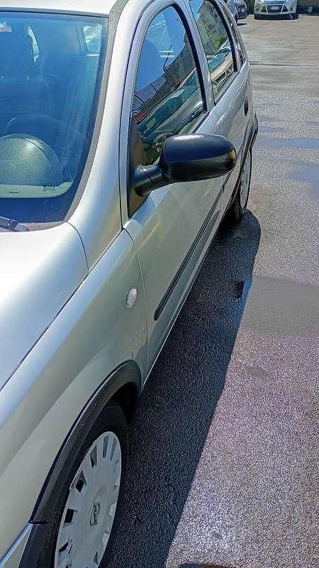 Usata Opel Corsa Comfort 58 CV (42 kW) 2001 Utilitaria