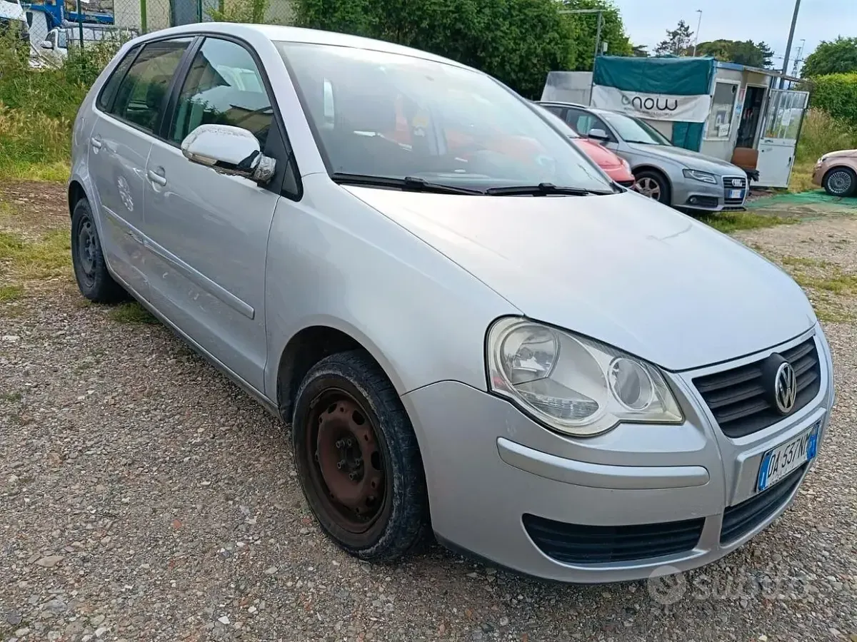 Usata VW Polo 64 CV (47 kW) 2006 Grigio Utilitaria