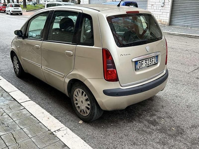 Usata Lancia Musa 69 CV (50 kW) 2007 Monovolume