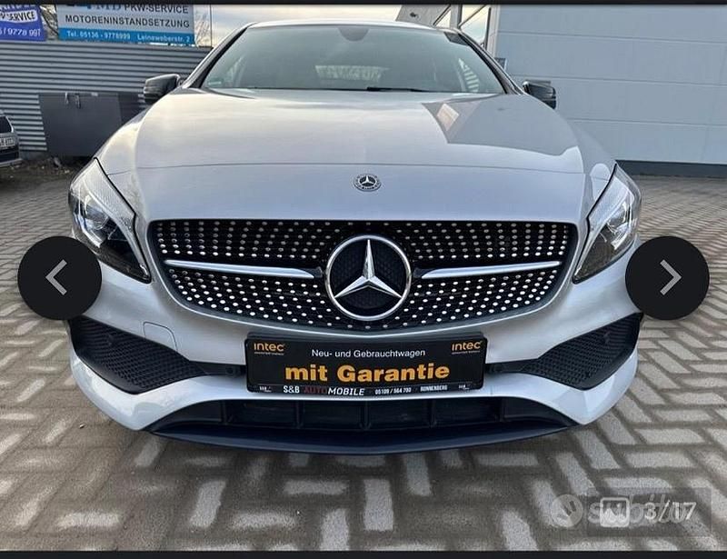 Usata Mercedes A180 AMG 122 CV (89 kW) 2017 Grigio Berlina