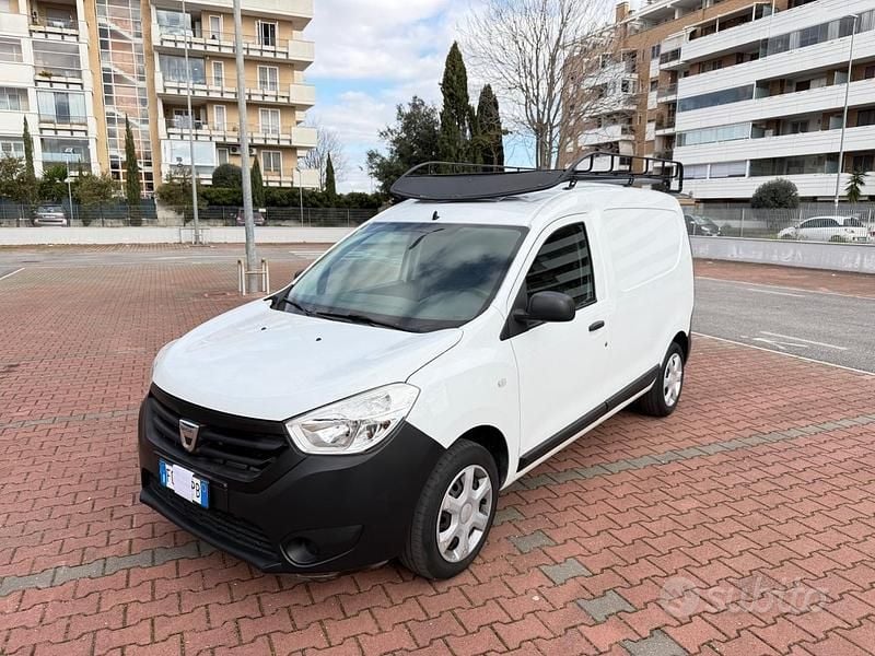 Gebraucht Dacia Dokker Ambiance 101 PS (74 kW) 2016 Weiß Van / Kleinbus