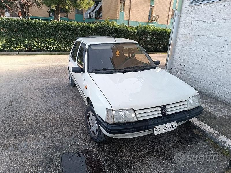 Usata Peugeot 205 54 CV (39 kW) 1991 Bianco Utilitaria