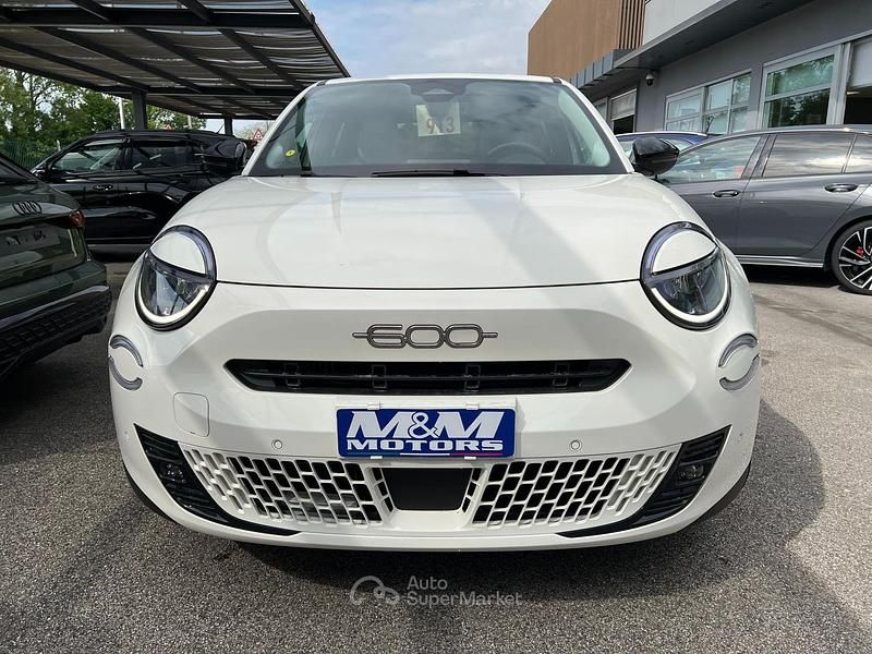 Usata Fiat 600 La Prima 101 CV (74 kW) 2024 Nero SUV