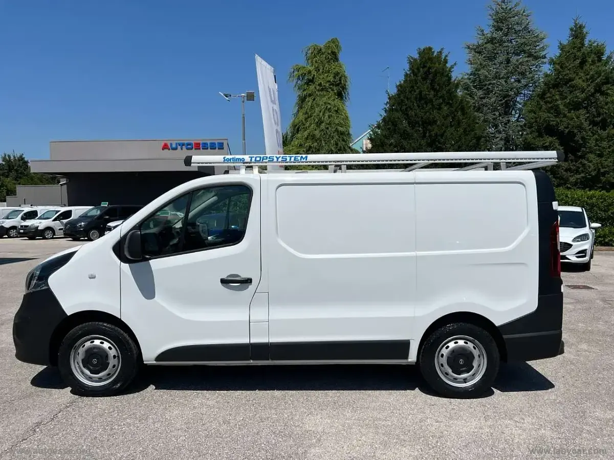 Usata Opel Vivaro-e Combi 121 CV (88 kW) 2019 Bianco Monovolume